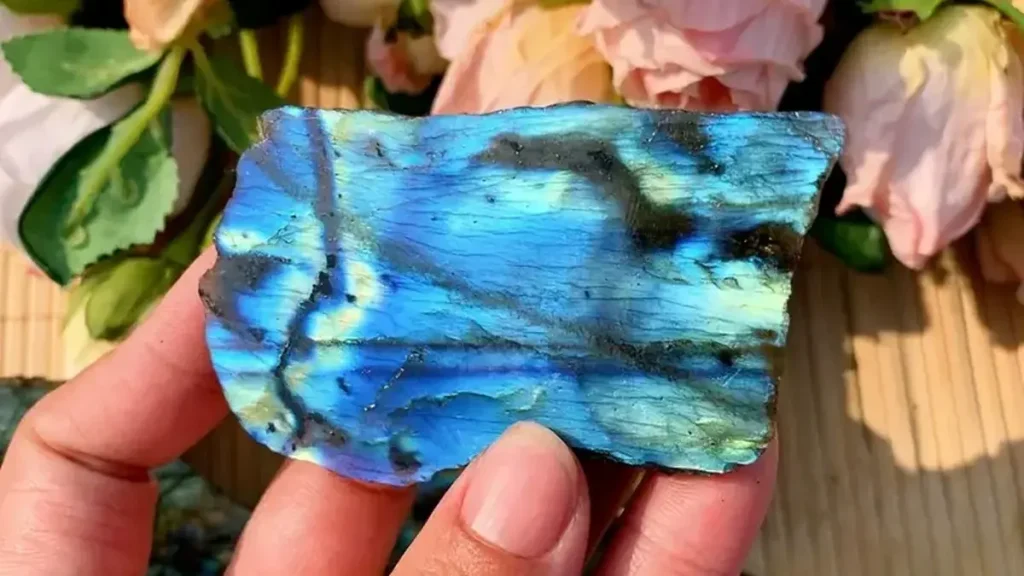 labradoite stone